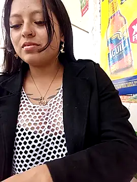 Snapshot of LunaHot_777 chatting on January 31, 2026, 8:18 pm LunaHot 777 online show from January 31, 2026, 8:18 pm