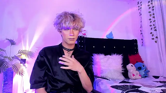 Cooperrosscute233 online show from February 15, 2026, 3:47 am