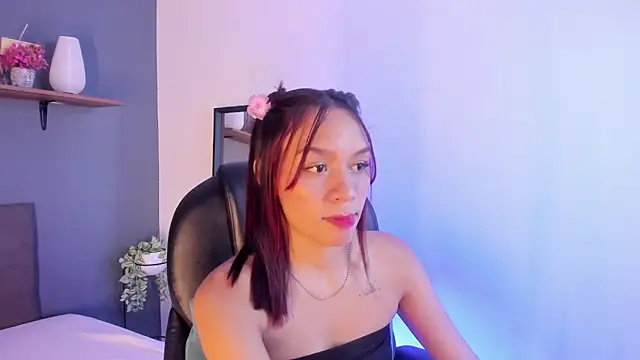 Snapshot of Mia_Gil_ chatting on September 26, 2025, 7:40 pm Mia Gil online show from September 26, 2025, 7:40 pm