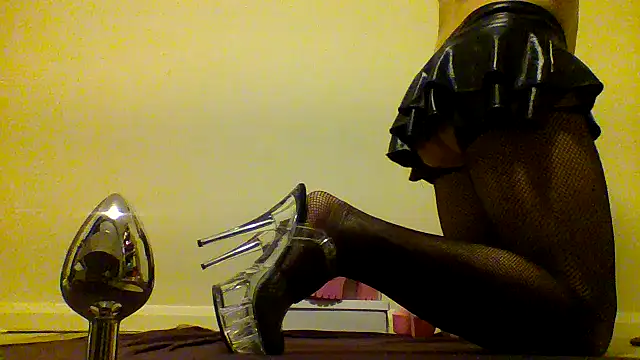 unforgettable dirty slut online show from October 28, 2025, 8:55 pm