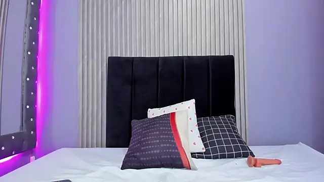 Sex samantha online show from November 24, 2025, 1:11 pm