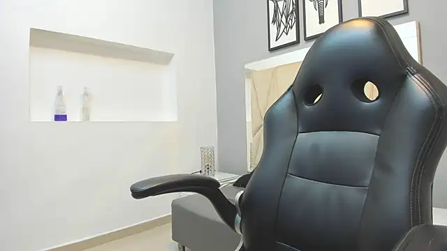 owen  johnson online show from October 19, 2025, 11:00 am