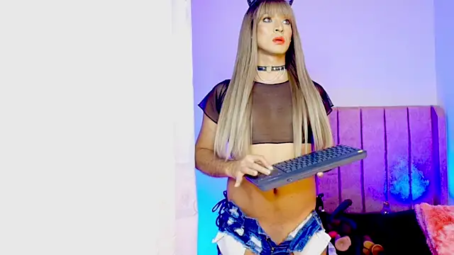 MaddySmithX online show from September 25, 2025, 3:54 am