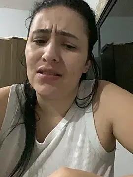 Snapshot of IvettSt_ chatting on January 15, 2026, 4:50 am IvettSt online show from January 15, 2026, 4:50 am