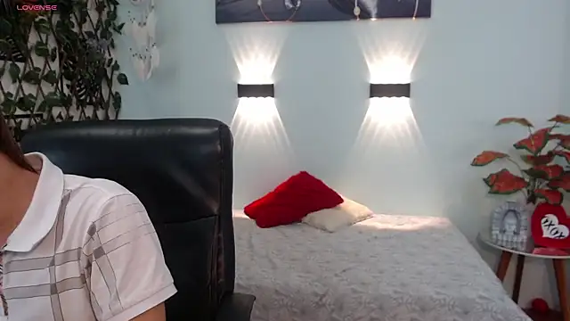 nathanclay online show from September 9, 2025, 12:37 pm