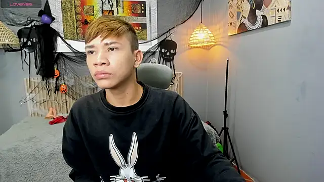 nathanclay online show from October 21, 2025, 5:19 am