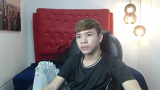 nathanclay online show from November 29, 2025, 2:42 pm