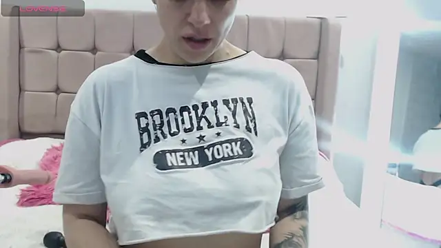 HotAss Hally online show from September 12, 2025, 9:42 am