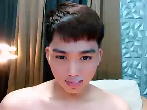 Snapshot of Mister_officer69 chatting on September 14, 2025, 5:39 am Mister officer69 online show from September 14, 2025, 5:39 am