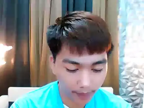 Snapshot of Mister_officer69 chatting on October 4, 2025, 9:18 am Mister officer69 online show from October 4, 2025, 9:18 am