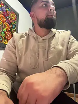 Yuber3 online show from December 20, 2025, 7:04 am