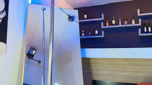  DantFox  online show from October 27, 2025, 8:46 pm