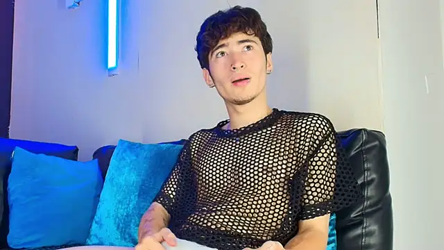  DantFox  online show from October 28, 2025, 8:11 pm