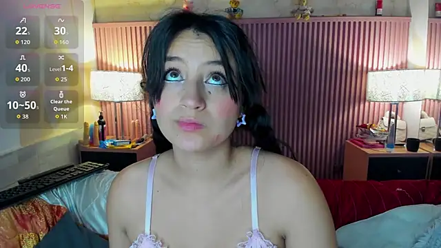 HollyHill  online show from October 9, 2025, 1:14 am