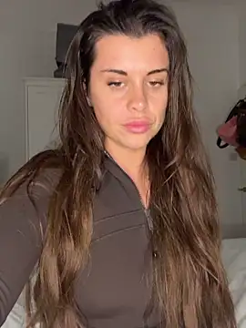 AlitaNova online show from November 17, 2025, 9:42 pm