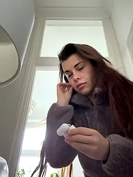 AlitaNova online show from December 5, 2025, 8:34 am