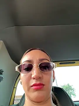 Ninabigtitied online show from February 17, 2026, 2:35 pm