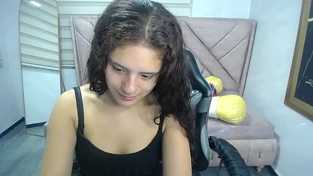 Velvet Moon V online show from September 10, 2025, 1:11 pm