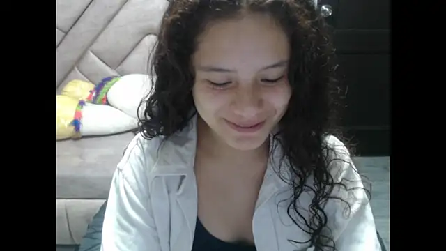 Velvet Moon V online show from October 25, 2025, 1:07 pm