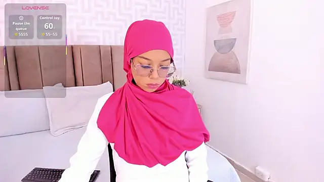 naishaa  online show from March 13, 2026, 1:29 pm