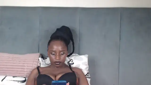 Jah-Queen online show from January 6, 2026, 7:50 pm