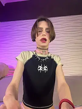 Snapshot of madi_snow chatting on November 8, 2025, 8:07 pm madi snow online show from November 8, 2025, 8:07 pm