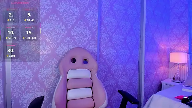 Snapshot of Lhea_Foxx chatting on October 14, 2025, 2:23 am Lhea Foxx online show from October 14, 2025, 2:23 am