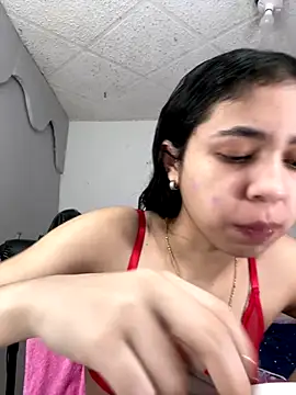  Alix 7 online show from September 24, 2025, 5:38 pm