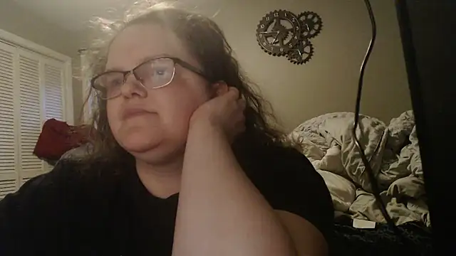 Snapshot of TheMistyPrice chatting on November 17, 2025, 12:22 pm TheMistyPrice online show from November 17, 2025, 12:22 pm