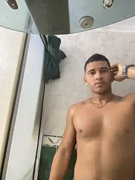 Snapshot of evan_hardy chatting on October 6, 2025, 12:08 am evan hardy online show from October 6, 2025, 12:08 am