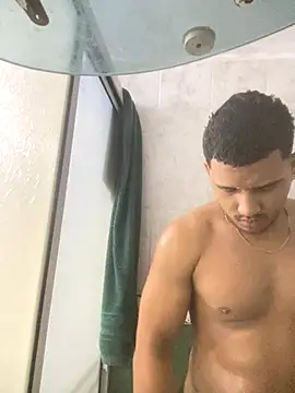 Snapshot of evan_hardy chatting on November 12, 2025, 1:28 am evan hardy online show from November 12, 2025, 1:28 am