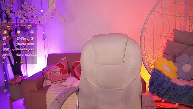 JadeSummerr online show from May 28, 2026, 11:40 am
