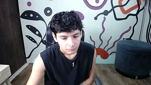 Snapshot of Luca_vega chatting on October 3, 2025, 1:19 pm Luca vega online show from October 3, 2025, 1:19 pm