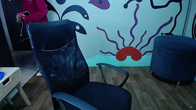 Snapshot of Luca_vega chatting on October 8, 2025, 12:14 pm Luca vega online show from October 8, 2025, 12:14 pm