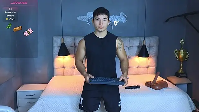 Snapshot of Horny_nick18 chatting on October 10, 2025, 12:04 pm Horny nick18 online show from October 10, 2025, 12:04 pm