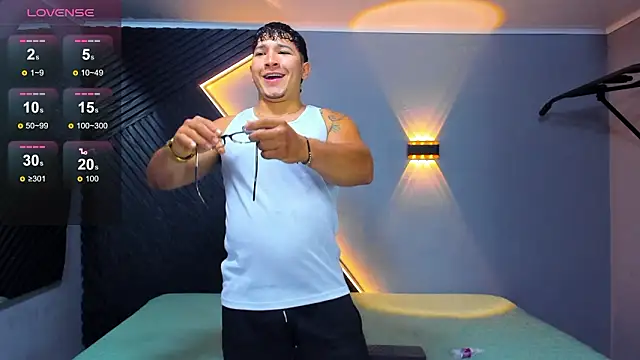 Horny nick18 online show from March 10, 2026, 11:48 am