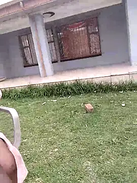 SweetHoney21  online show from November 3, 2025, 2:18 pm