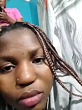 SweetHoney21  online show from November 17, 2025, 10:37 pm