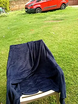 SweetHoney21  online show from December 16, 2025, 6:18 am