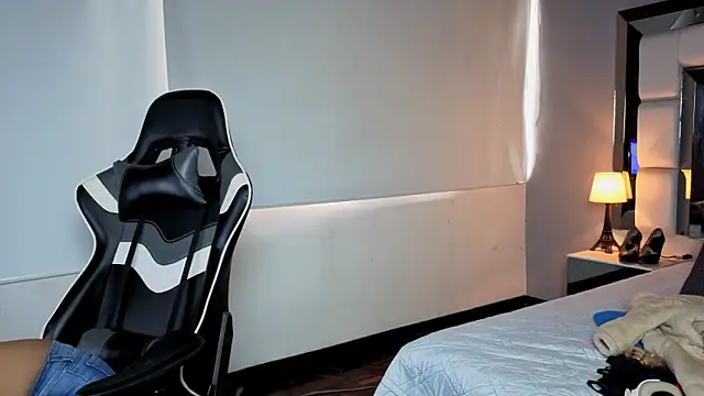 Adhara7 online show from February 2, 2026, 7:56 pm