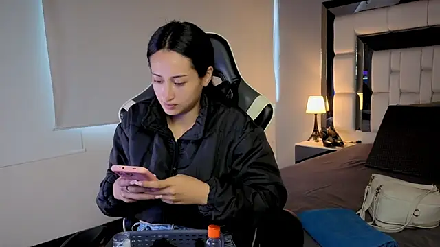 Adhara7 online show from February 6, 2026, 9:29 pm