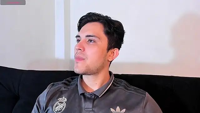 jasonxd9898 online show from January 18, 2026, 1:09 am