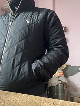 amitsharma7868 online show from December 21, 2025, 3:46 am