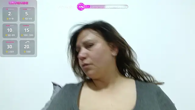 Snapshot of haashkyo chatting on November 5, 2025, 4:56 am haashkyo online show from November 5, 2025, 4:56 am