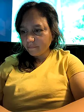 Snapshot of haashkyo chatting on November 7, 2025, 12:10 am haashkyo online show from November 7, 2025, 12:10 am