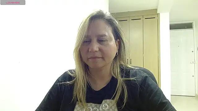 Snapshot of haashkyo chatting on June 10, 2026, 3:39 am haashkyo online show from June 10, 2026, 3:39 am