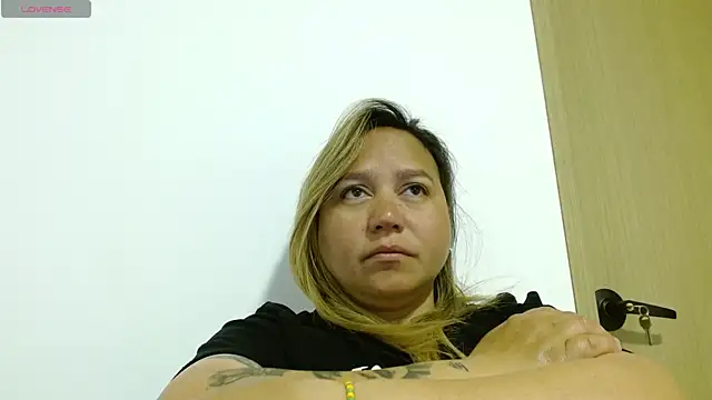Snapshot of haashkyo chatting on June 16, 2026, 1:47 pm haashkyo online show from June 16, 2026, 1:47 pm