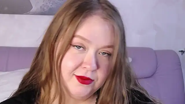 BettiBell online show from October 12, 2025, 7:24 pm