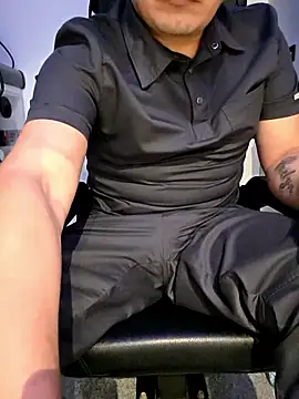 Renatox69 online show from January 19, 2026, 2:37 am