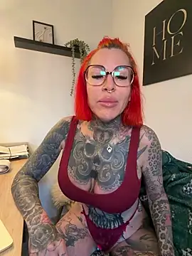 CatCoxx online show from May 22, 2026, 4:52 am